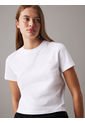Camiseta Blanca Con Monograma E Insignia Calvin Klein de Calvin Klein