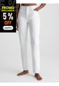Mom Jeans Blancos Estrecho En El Tobillo Para Mujer Calvin Klein de Calvin Klein