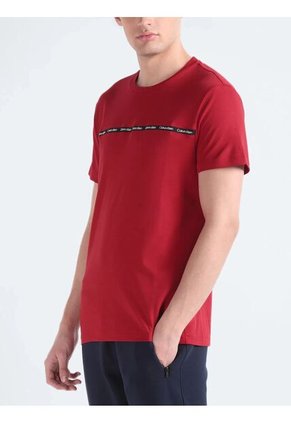 Camiseta Roja Manga Corta Con Logo Tape Calvin Klein
