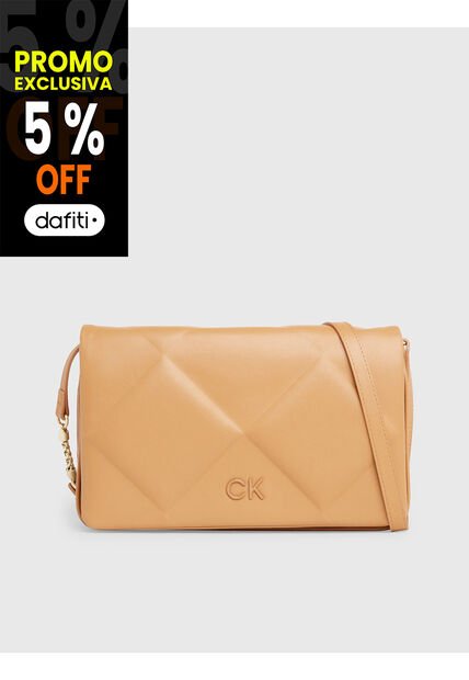 Bolso Beige De Hombro Clutch Acolchado Calvin Klein