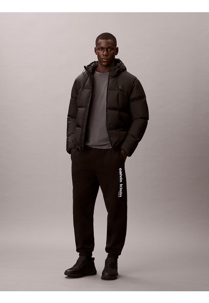 Jogger Negro Con Gráfico Retro Calvin Klein