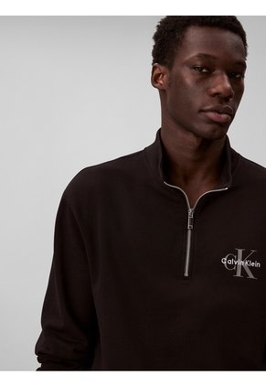 Saco Negro Con Cuello Semi Alto Y Cierre De Cremallera Calvin Klein