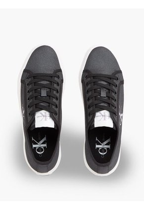 Tenis Negro Con Plataforma Y Acabado De Perla Calvin Klein
