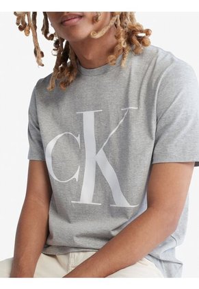 Camiseta Gris Con Monograma Calvin Klein