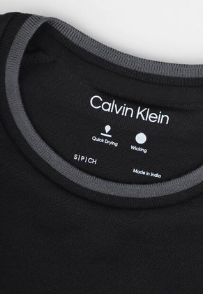 Camiseta Calvin Klein Negro