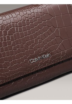 Billetera Café De Plegado Triple Y Cuero De Cocodrilo Calvin Klein