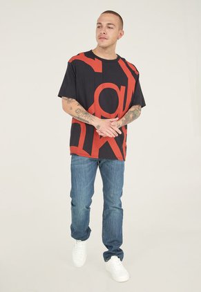 Camiseta Negro-Rojo Calvin Klein