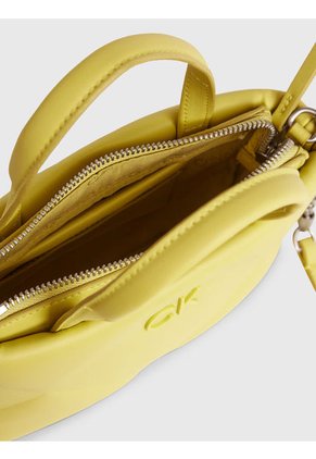 Bolso Amarillo Tote Pequeño Acolchado Cruzado Calvin Klein