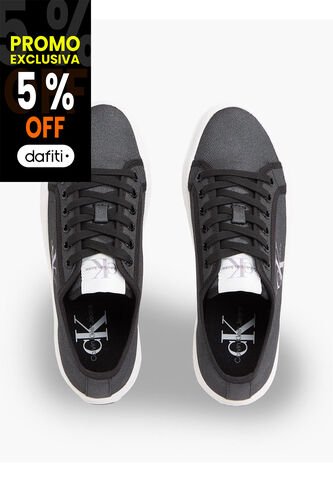 Tenis Negro Con Plataforma Y Acabado De Perla Calvin Klein Calvin Klein