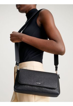 Bolso Negro De Hombro Con Logo Calvin Klein