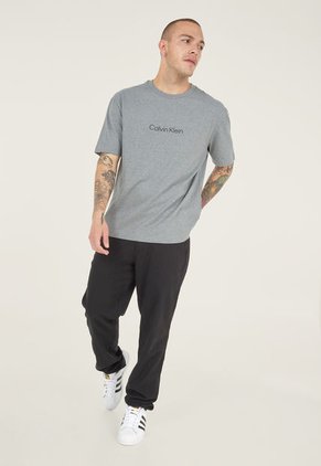 Camiseta Gris-Negro Calvin Klein