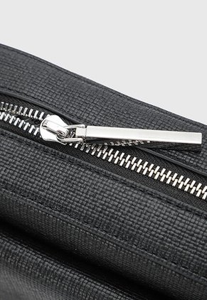 Bolso Manos Libres Calvin Klein Pocket Negro