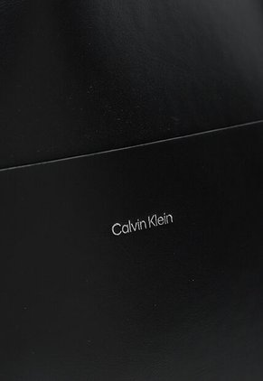 Bolso Calvin Klein Negro