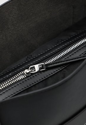 Bolso Calvin Klein Negro