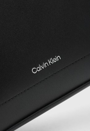 Bolso Calvin Klein Negro