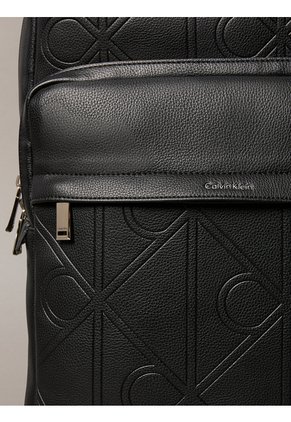 Morral Negro Con Estampado De Emblema En Relieve Calvin Klein