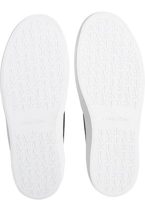 Tenis Negro Con Logo Calvin Klein