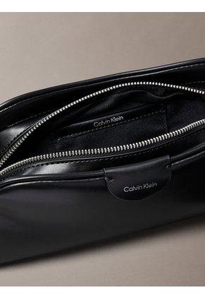 Bolso Negro Camera Cruzado Multicompartimiento Calvin Klein