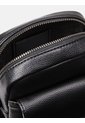 Bolso Negro Reporter Slim Strap Calvin Klein de Calvin Klein