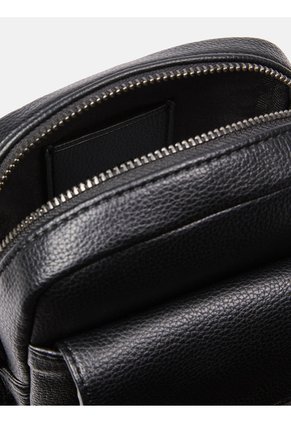 Bolso Negro Reporter Slim Strap Calvin Klein
