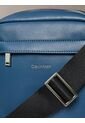 Bolso Azul Reporter Raised Calvin Klein de Calvin Klein