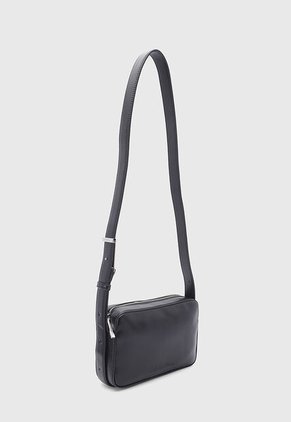 Bolso Manos Libres Calvin Klein Negro