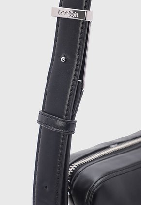 Bolso Manos Libres Calvin Klein Negro