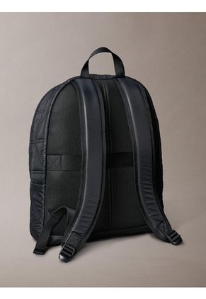 Morral Negro Acolchado Con Logo Monograma Calvin Klein