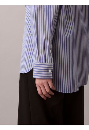 Camisa Azul Con Logo Bordado Y Patrón De Rayas Calvin Klein