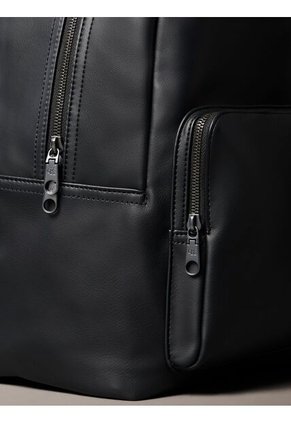 Morral Negro Redondo Calvin Klein