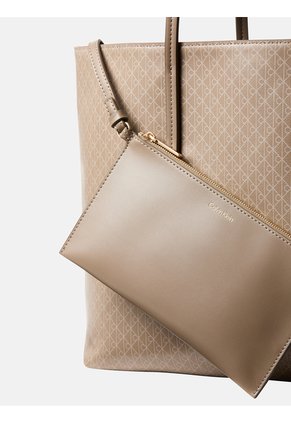 Bolso Beige Tote Con Logo Monograma Con Bolsito Calvin Klein