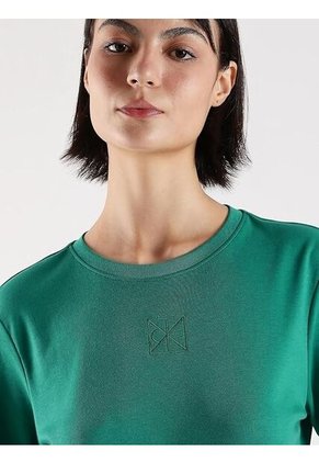 Camiseta Verde Emblemática De Logo Calvin Klein