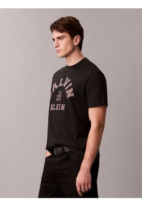 Camiseta Negra Con Gráfico De Logo Calvin Klein