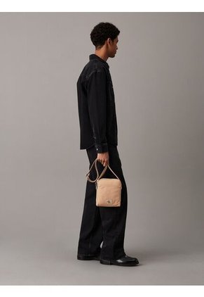 Bolso Naranja Reporter Calvin Klein