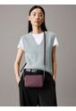 Bolso Vino Cruzado Acolchado Con Solapa Calvin Klein de Calvin Klein