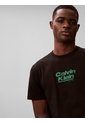 Camiseta Negra Con Logo Gráfico Calvin Klein de Calvin Klein