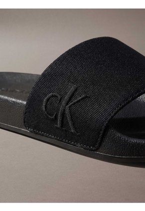 Sandalias Negro Slide Con Monograma Calvin Klein