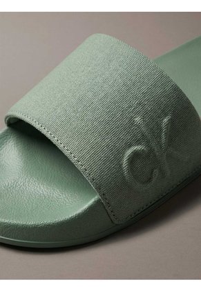 Sandalias Verde Slide Con Monograma Calvin Klein