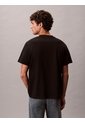 Camiseta Negra Con Logo En Relieve Calvin Klein de Calvin Klein