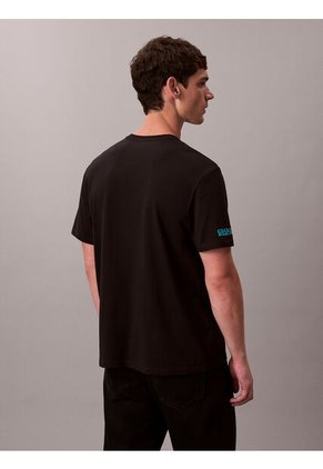 Camiseta Negra De Rayas Con Logo Calvin Klein