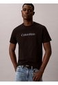 Camiseta Negra Con Logo Gráfico Calvin Klein de Calvin Klein