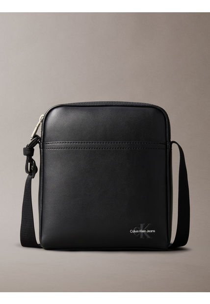 Bolso Negro Reporter Con Logotipo Calvin Klein