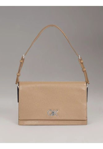 Bolso Beige De Hombro Elongated Con Monograma Calvin Klein Calvin Klein