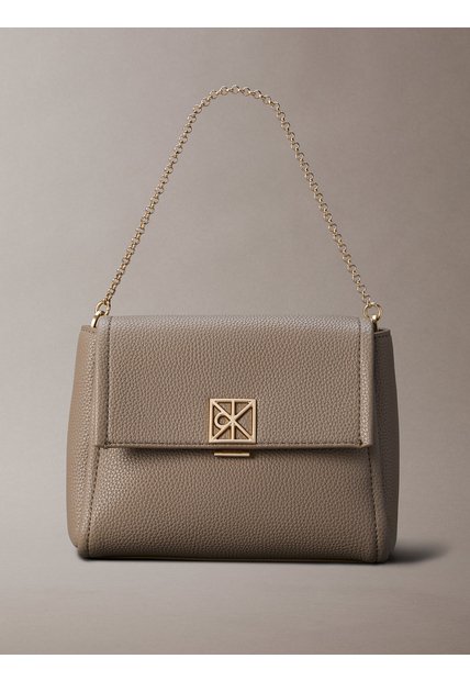 Bolso Beige Cruzado Con Emblema Calvin Klein
