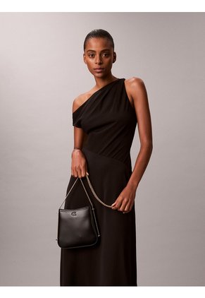 Bolso Negro Tipo Silla Con Cadena Calvin Klein