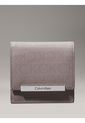 Billetera Gris De Plegado Triple Con Logo Pequeño Calvin Klein de Calvin Klein