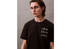 Camiseta Negra Classic Crewneck Calvin Klein