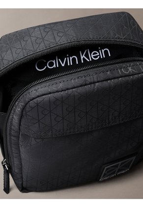 Bolso Negro Reporter Con Estampado De Emblema Calvin Klein