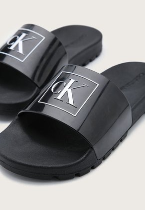 Playera Negro-Blanco Calvin Klein Monogram Rubber