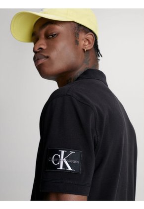 Polo Con Insignia Hombre Negro Calvin Klein